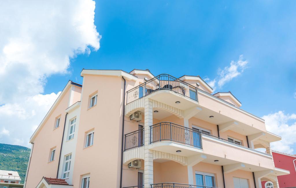 Villa Apartments Kordic Kaštela Exteriér fotografie