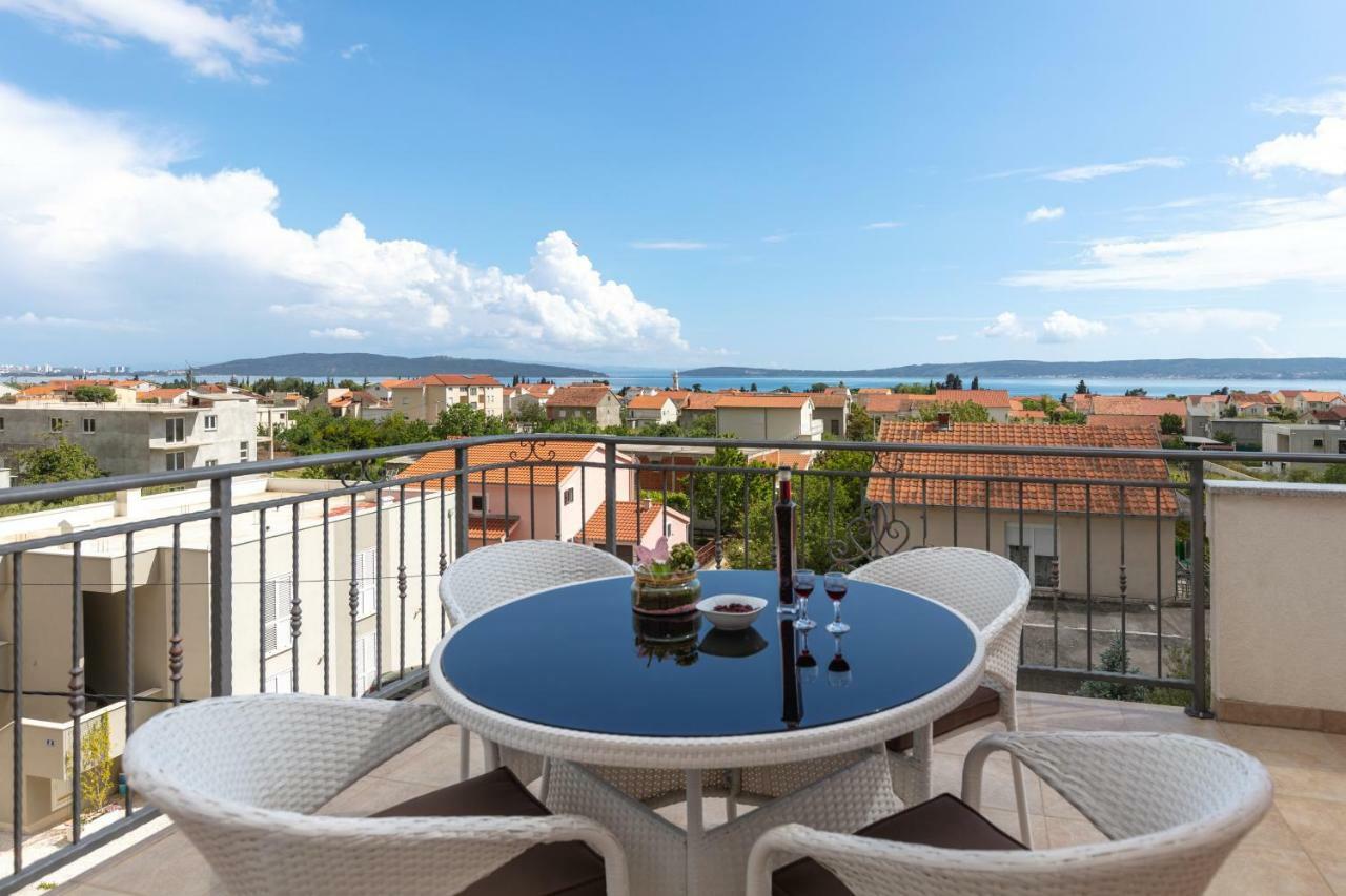 Villa Apartments Kordic Kaštela Exteriér fotografie
