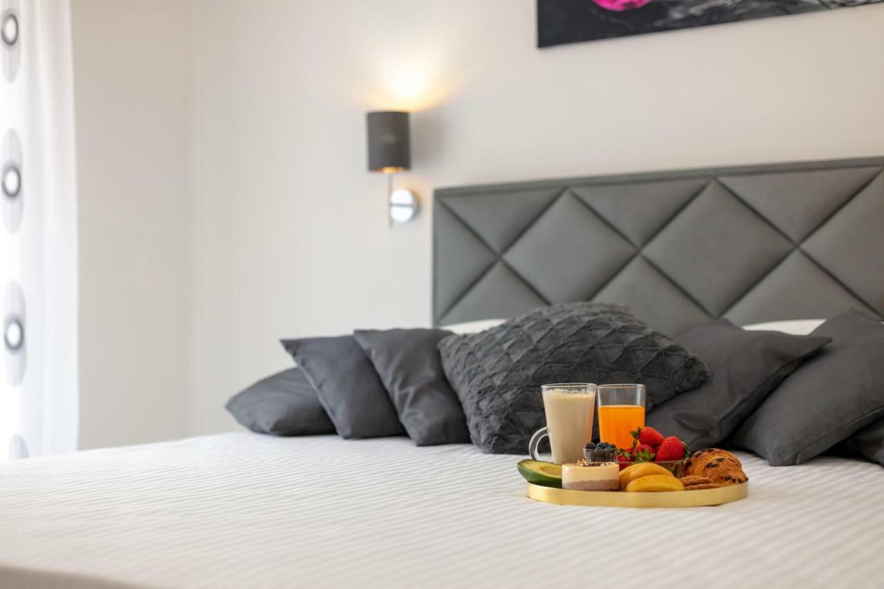 Villa Apartments Kordic Kaštela Exteriér fotografie