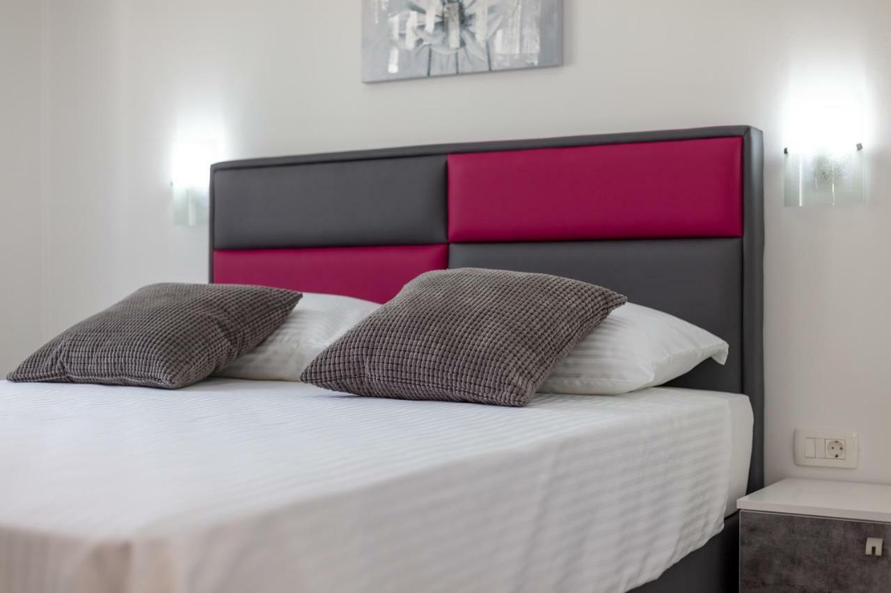 Villa Apartments Kordic Kaštela Exteriér fotografie