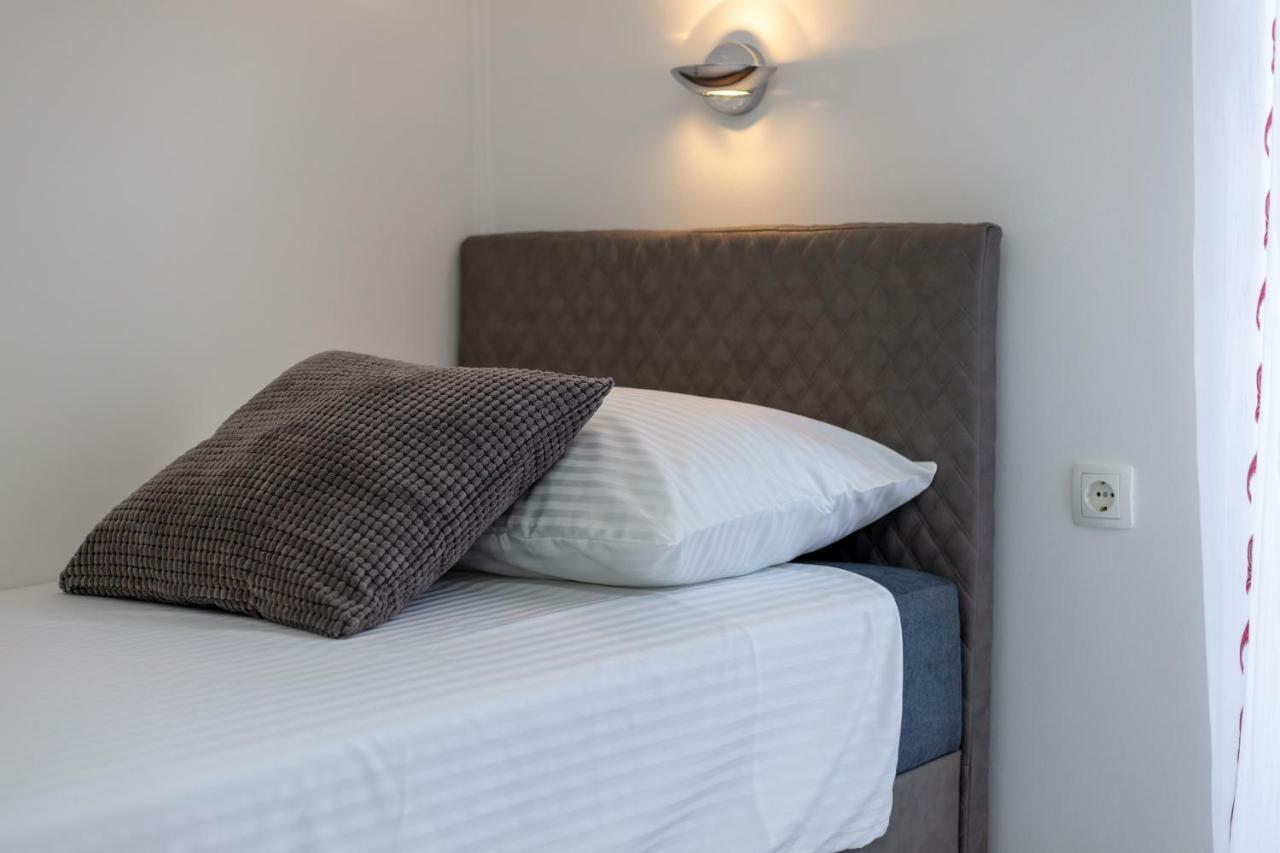 Villa Apartments Kordic Kaštela Exteriér fotografie