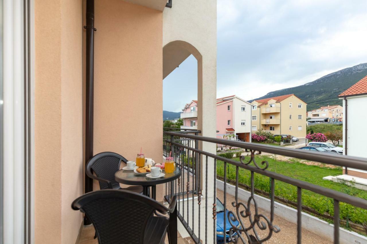 Villa Apartments Kordic Kaštela Exteriér fotografie