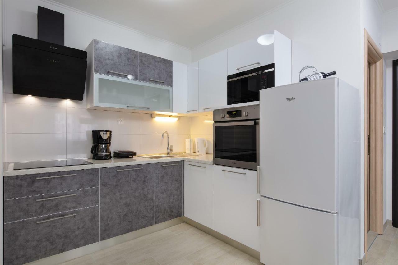 Villa Apartments Kordic Kaštela Exteriér fotografie